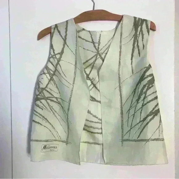 Pastel  Vest - Picture 1 of 6